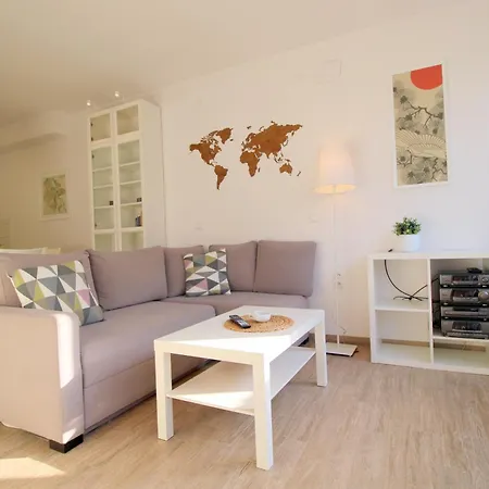 Quiet In The Old Town Appartement